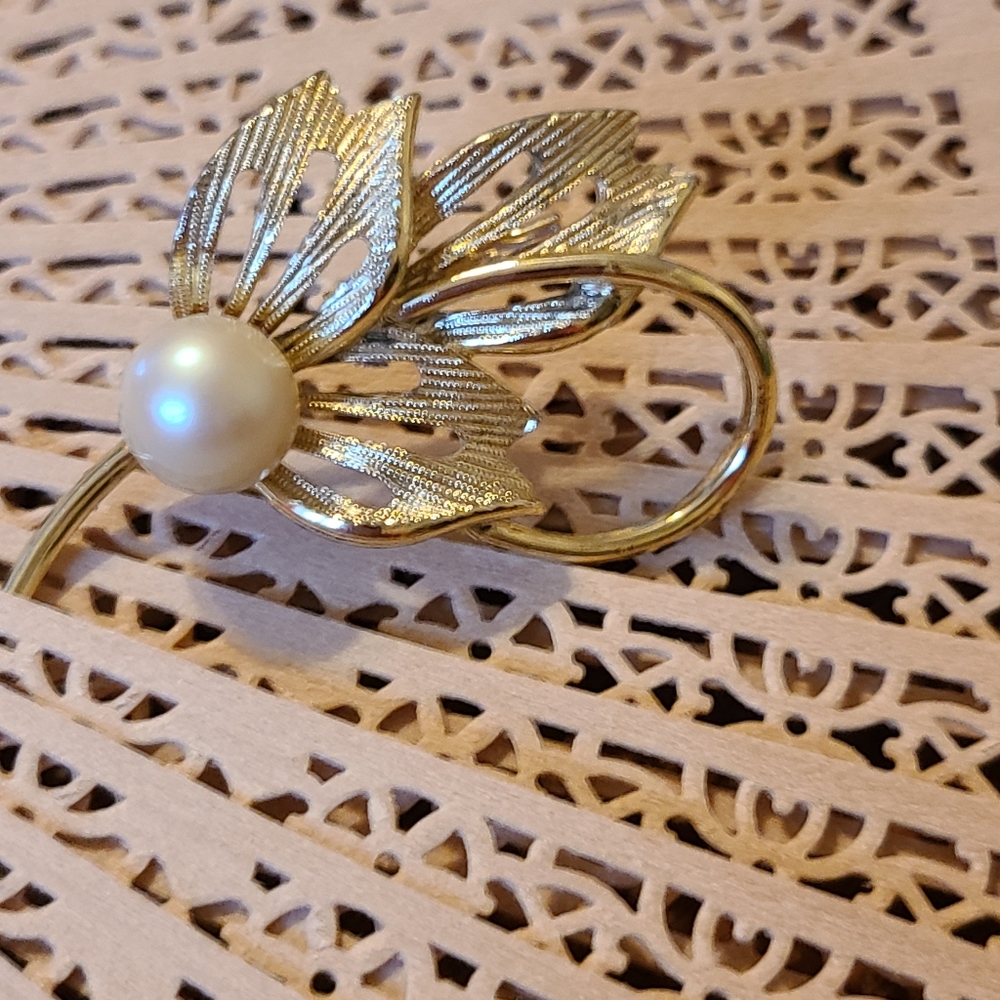 Antique Pin - Picture 2 of 6